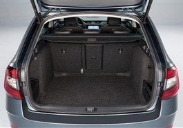 Škoda Octavia combi rental: room for 4–5 persons