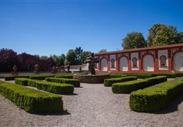 Troja Château Gardens