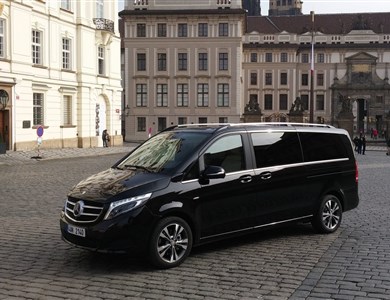Transfer within Prague – Minivan
