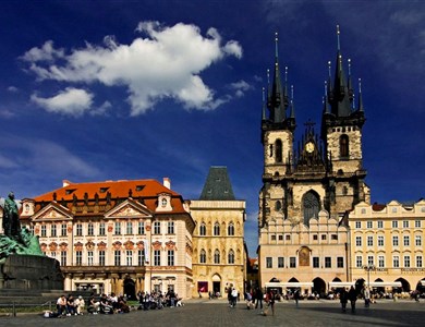 Grand Tour of Prague (in French)