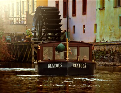 Vltava Cruise in a Little Boat