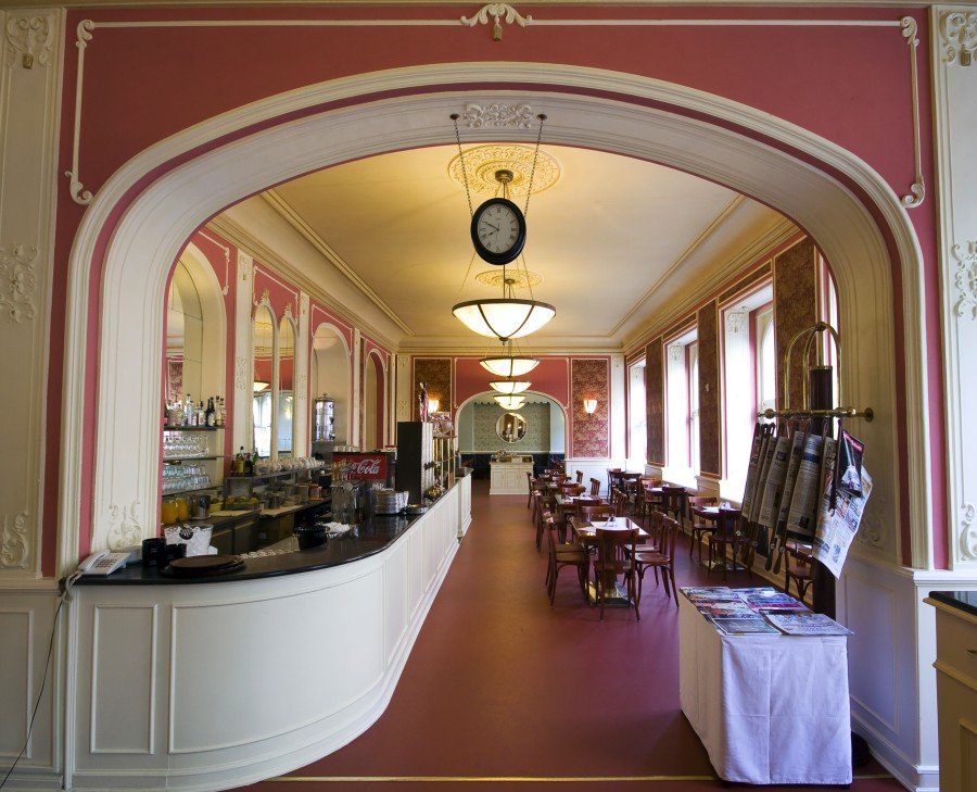 2 Cafe Louvre Prague