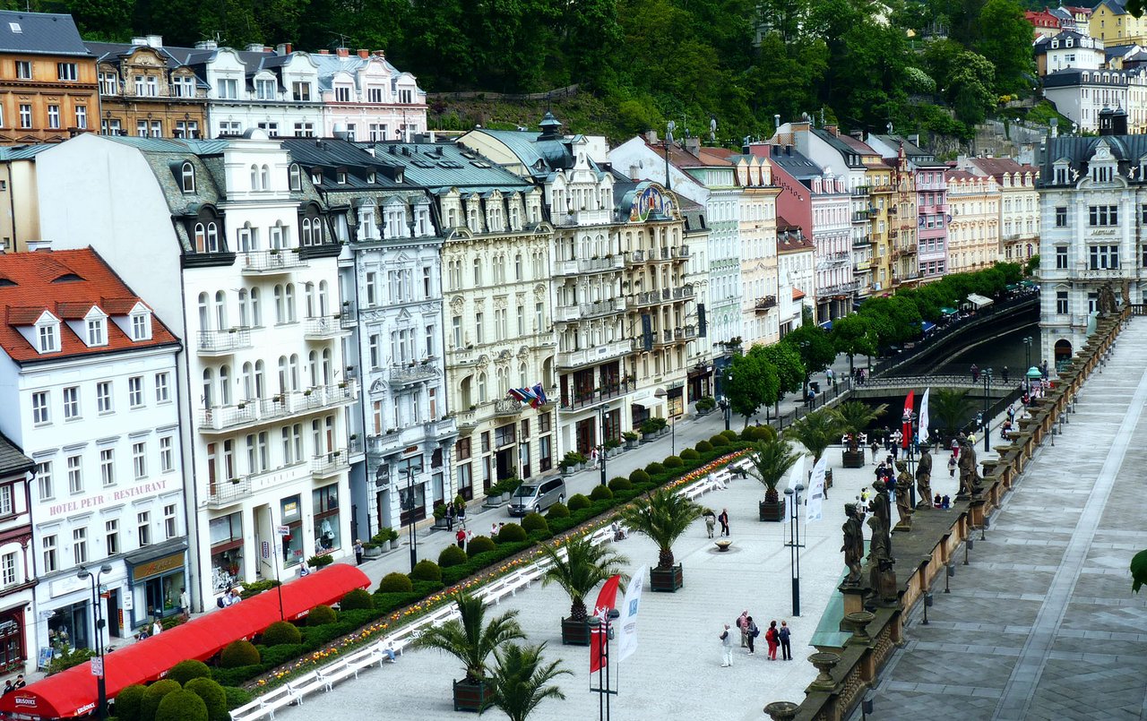 1 Karlovy Vary