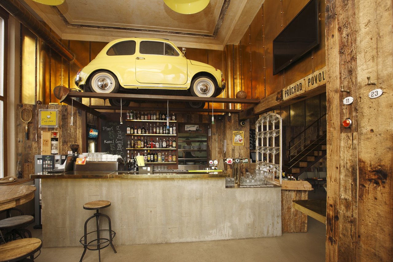 8 500 Restaurant Prague