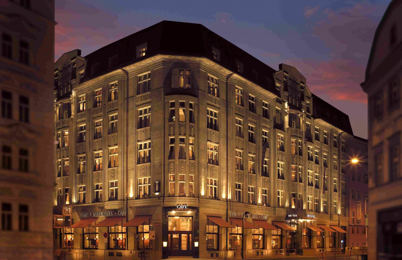 5 Cafe Imperial