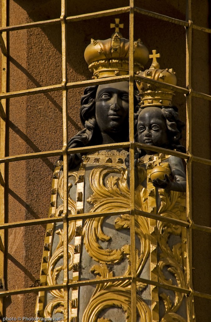 5 House of the Black Madonna Prague