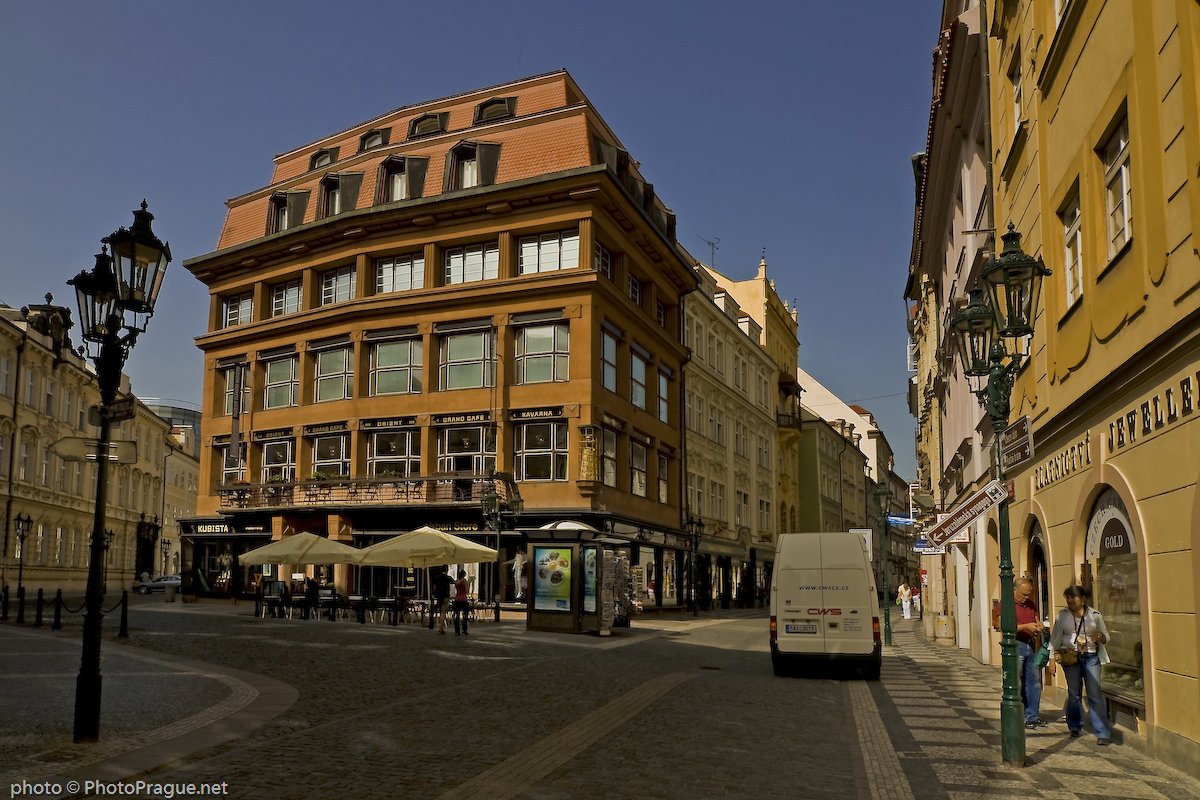 2 House of the Black Madonna Prague
