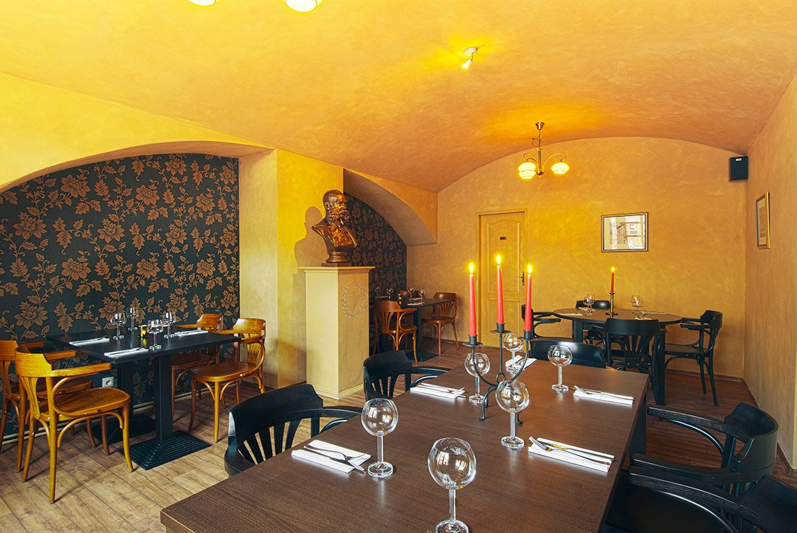 7 Kocar z Vidne Prague