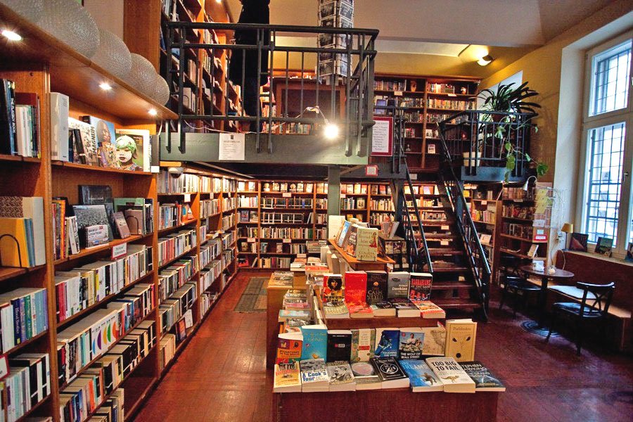 5 Globe Bookstore and Cafe Prague