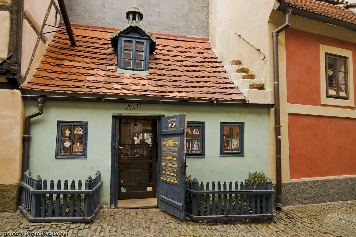 2 Golden lane Prague